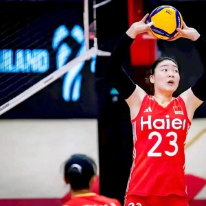 体育视频-张籽萱死传吴梦洁，江苏女排赢球藏隐患，或复刻女排世锦赛败局|副攻|周页彤|中国女排_新浪体育_新浪新闻